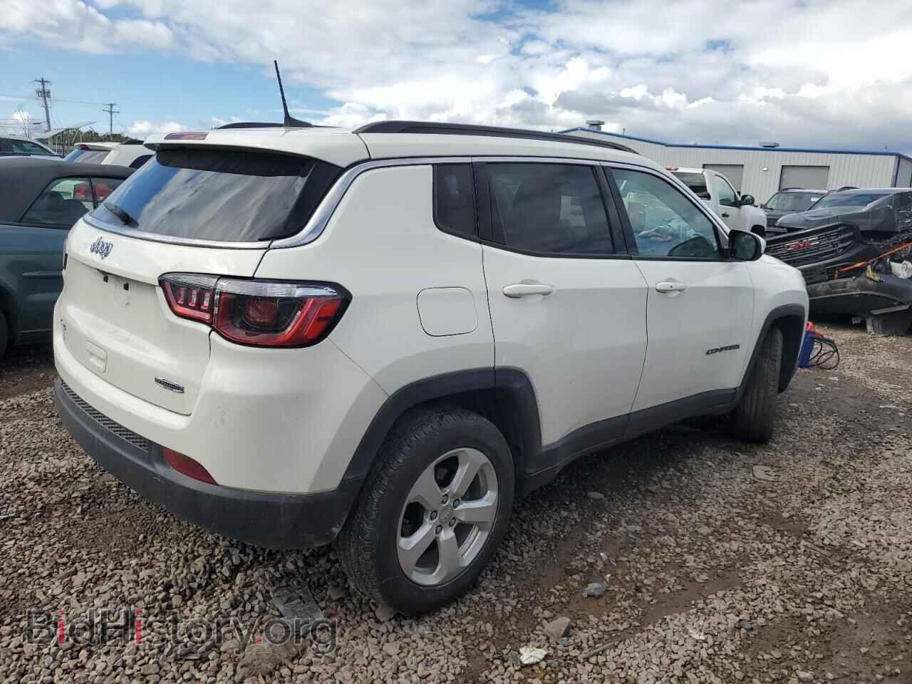 2019 JEEP COMPASS - VIN: 3C4NJDBB7KT661104 - Фото 3
