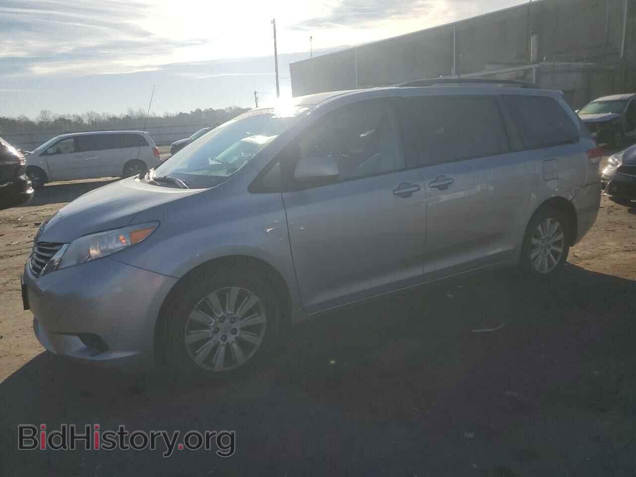 Photo 5TDJK3DC2CS042997 - TOYOTA All Models 2012
