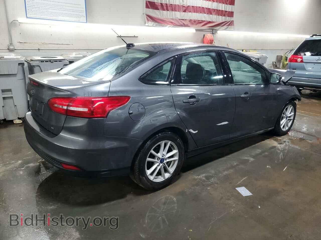 2017 FORD FOCUS - VIN: 1FADP3F2XHL341204 - Фото 3