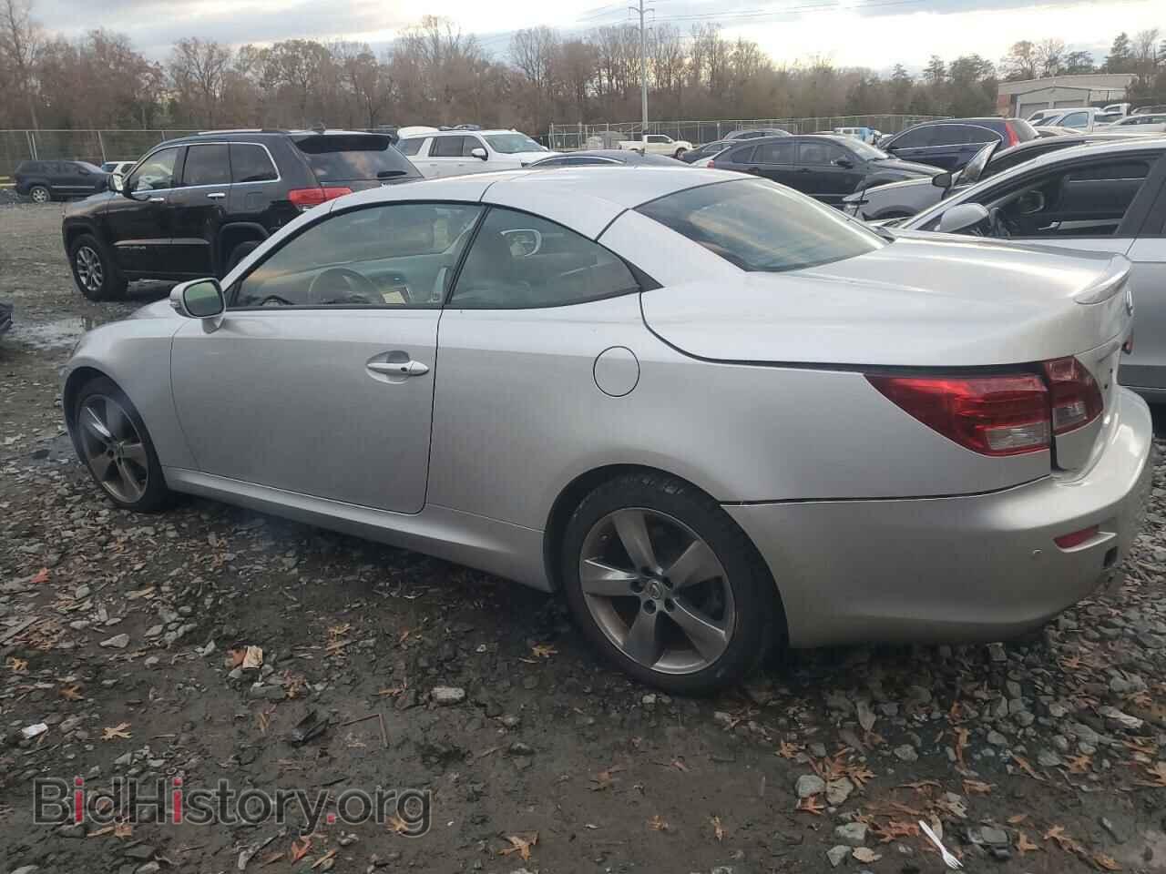 2011 LEXUS IS - VIN: JTHFF2C29B2519670 - Photo 2