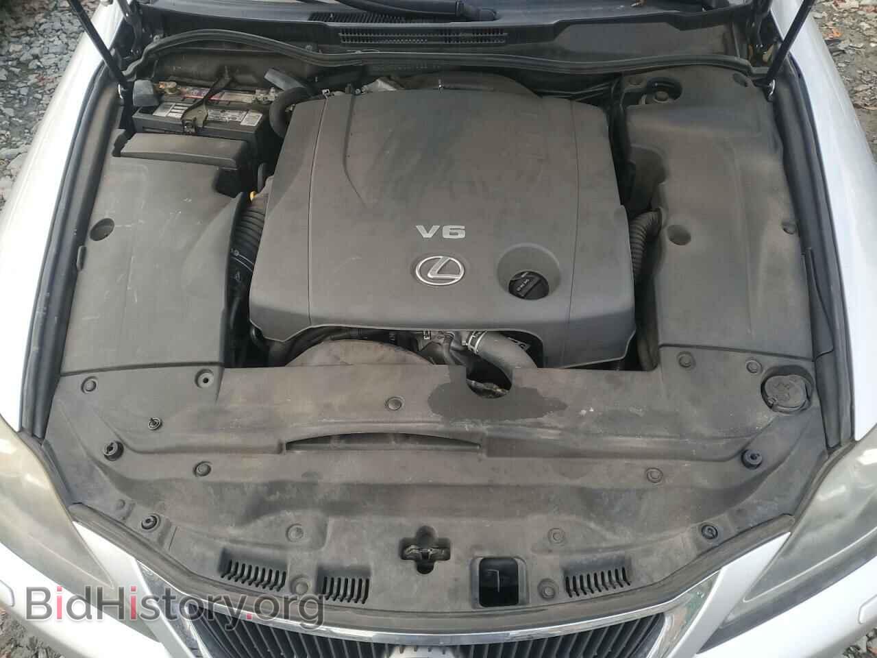 2011 LEXUS IS - VIN: JTHFF2C29B2519670 - Photo 11