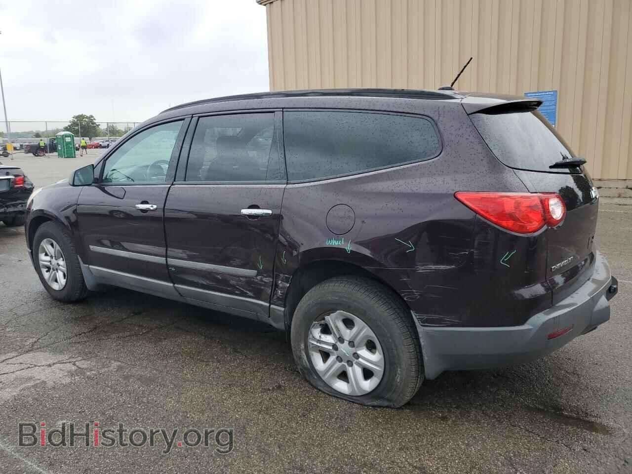 2009 CHEVROLET TRAVERSE - VIN: 1GNEV13D09S166300 - Фото 2