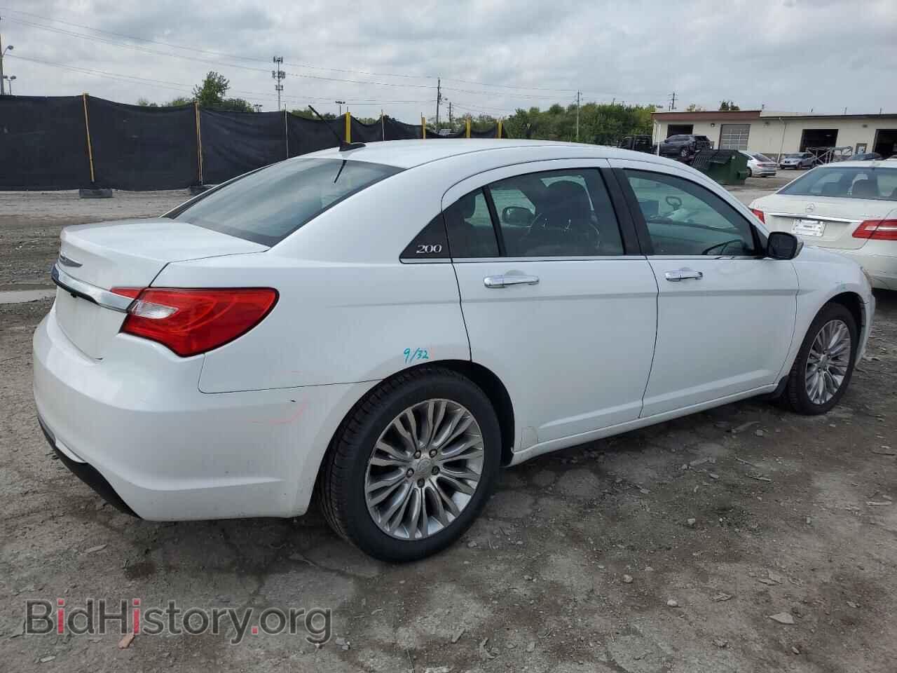 2013 CHRYSLER 200 - VIN: 1C3CCBCG7DN598237 - Фото 3