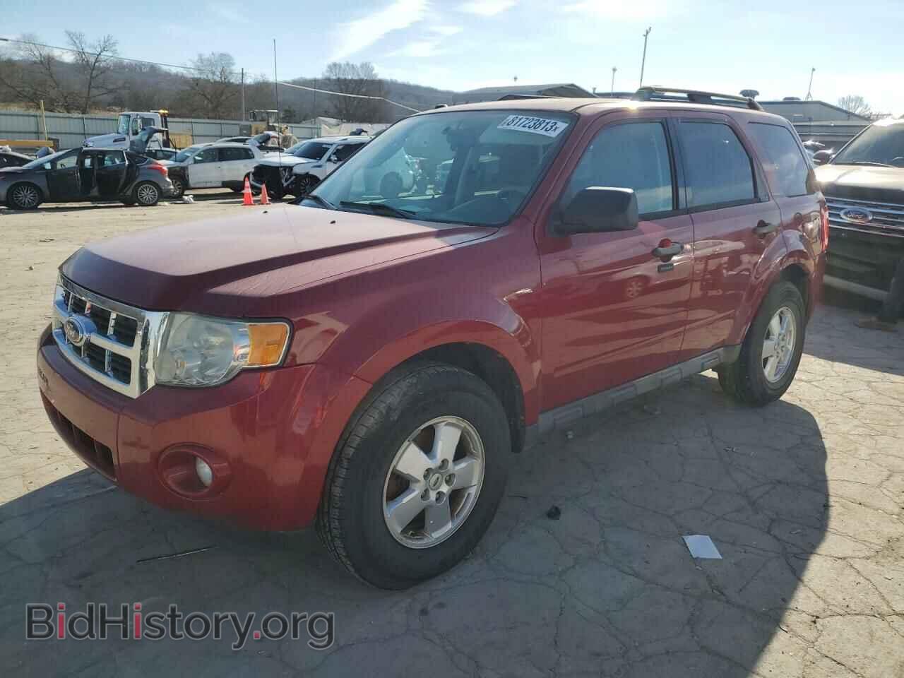 Фотография 1FMCU0DG2BKB40885 - FORD ESCAPE 2011