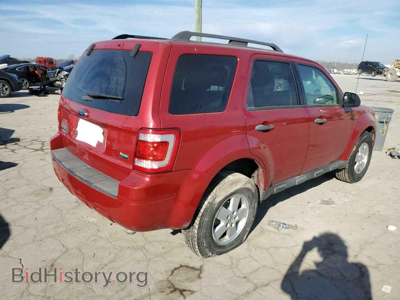 2011 FORD ESCAPE - VIN: 1FMCU0DG2BKB40885 - Фото 3