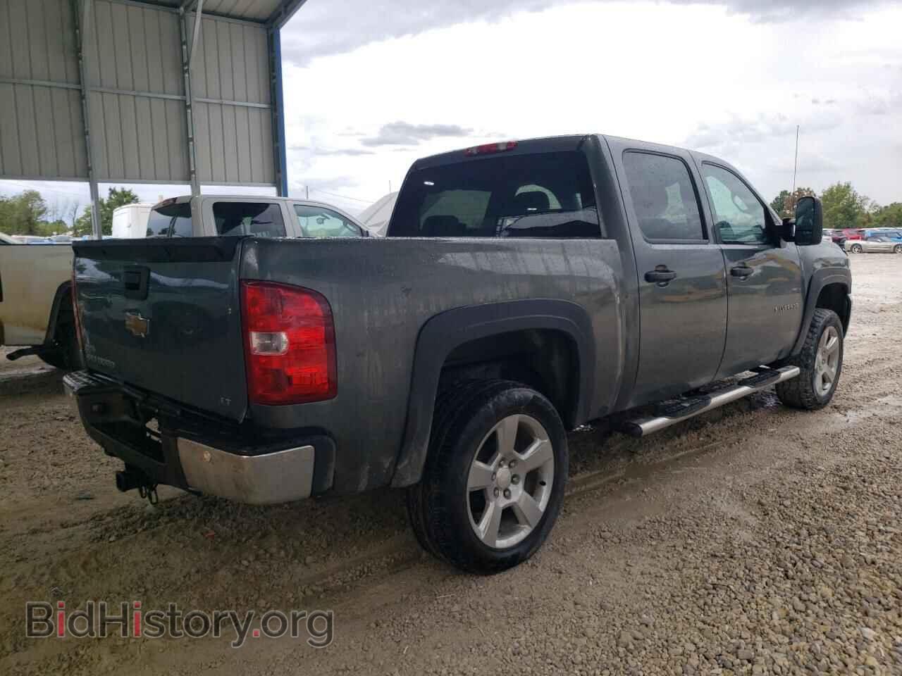 2011 CHEVROLET ALL Models - VIN: 3GCPKSE33BG217841 - Фото 3