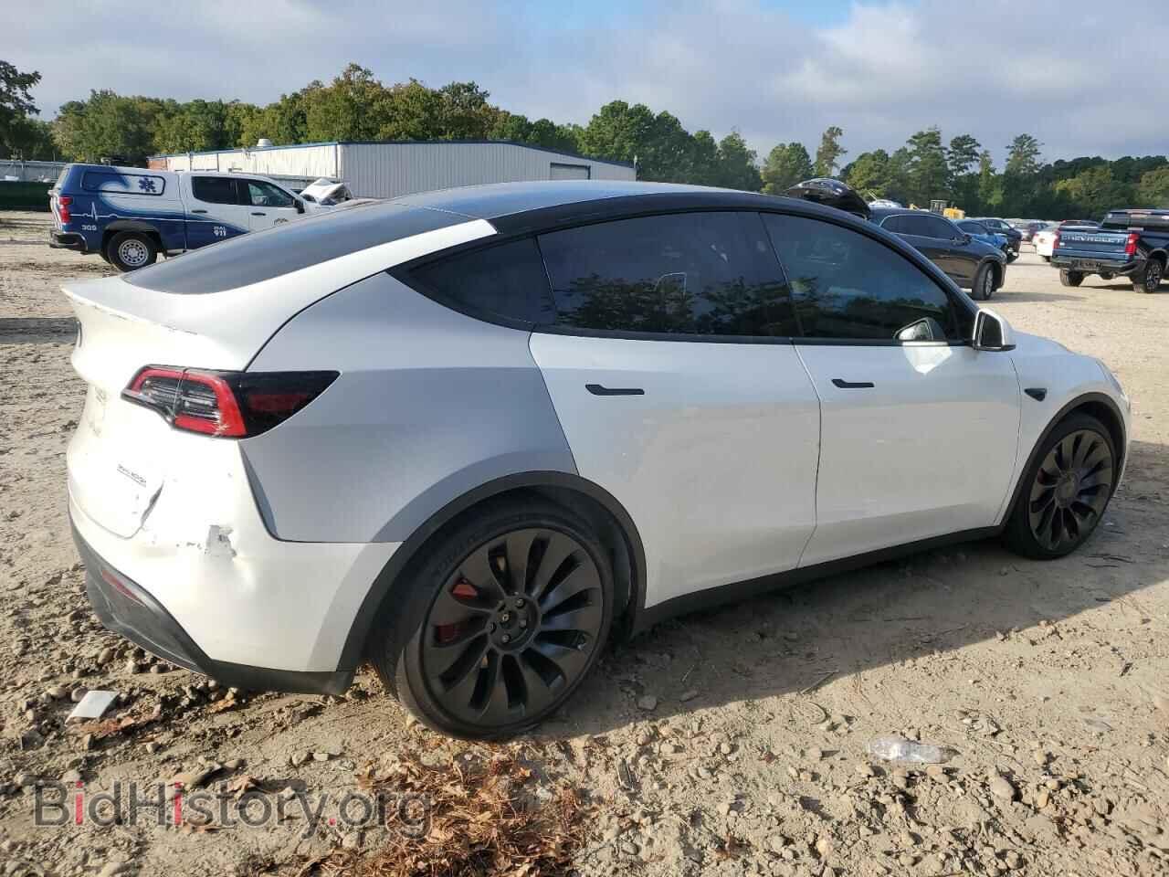 2023 TESLA MODEL Y - VIN: 7SAYGDEF3PF940472 - Photo 3