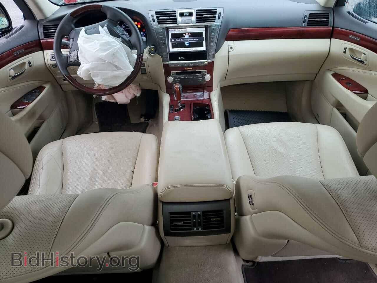 2011 LEXUS LS460 - VIN: JTHCL5EF2B5011388 - Photo 8