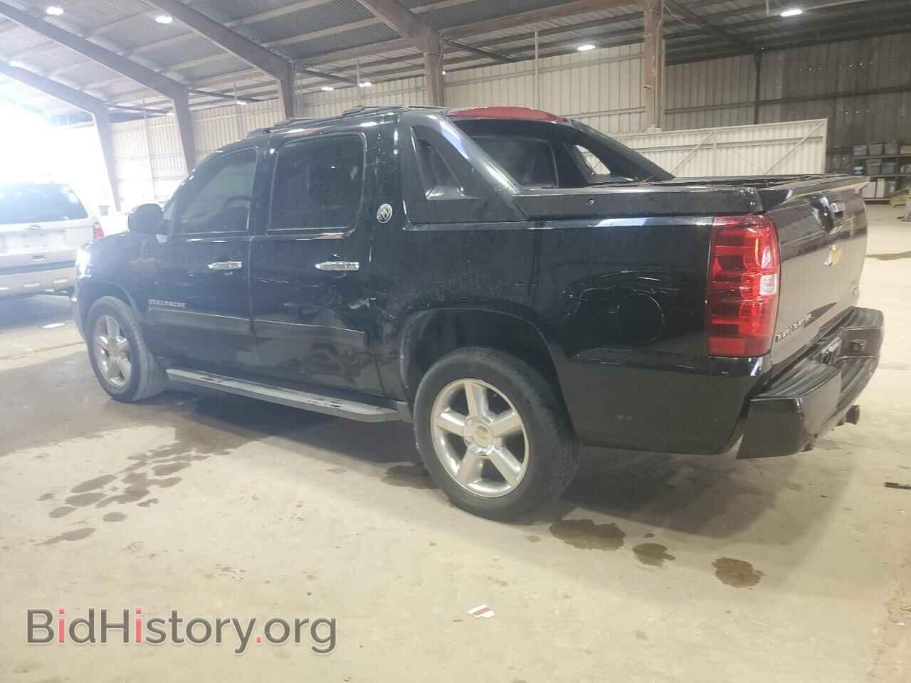 2013 CHEVROLET AVALANCHE - VIN: 3GNMCFE07DG148109 - Фото 2