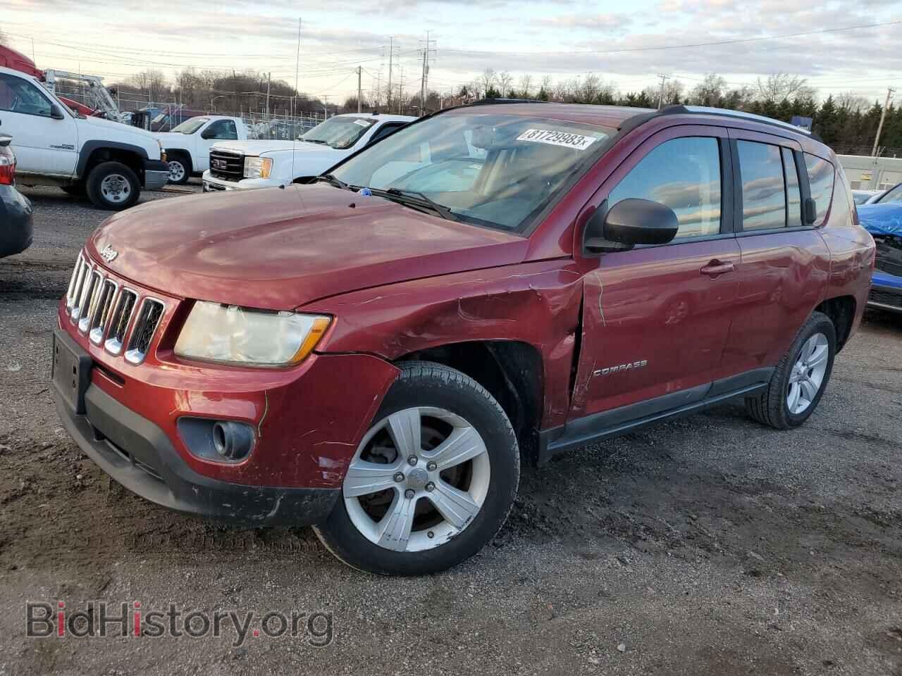 Photo 1J4NT1FB9BD176613 - JEEP COMPASS 2011