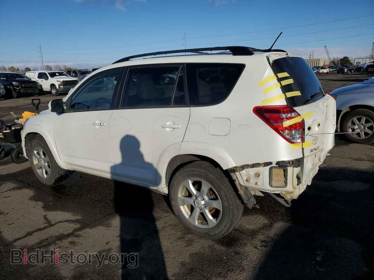 2011 TOYOTA RAV4 - VIN: 2T3DF4DV3BW156576 - Фото 2