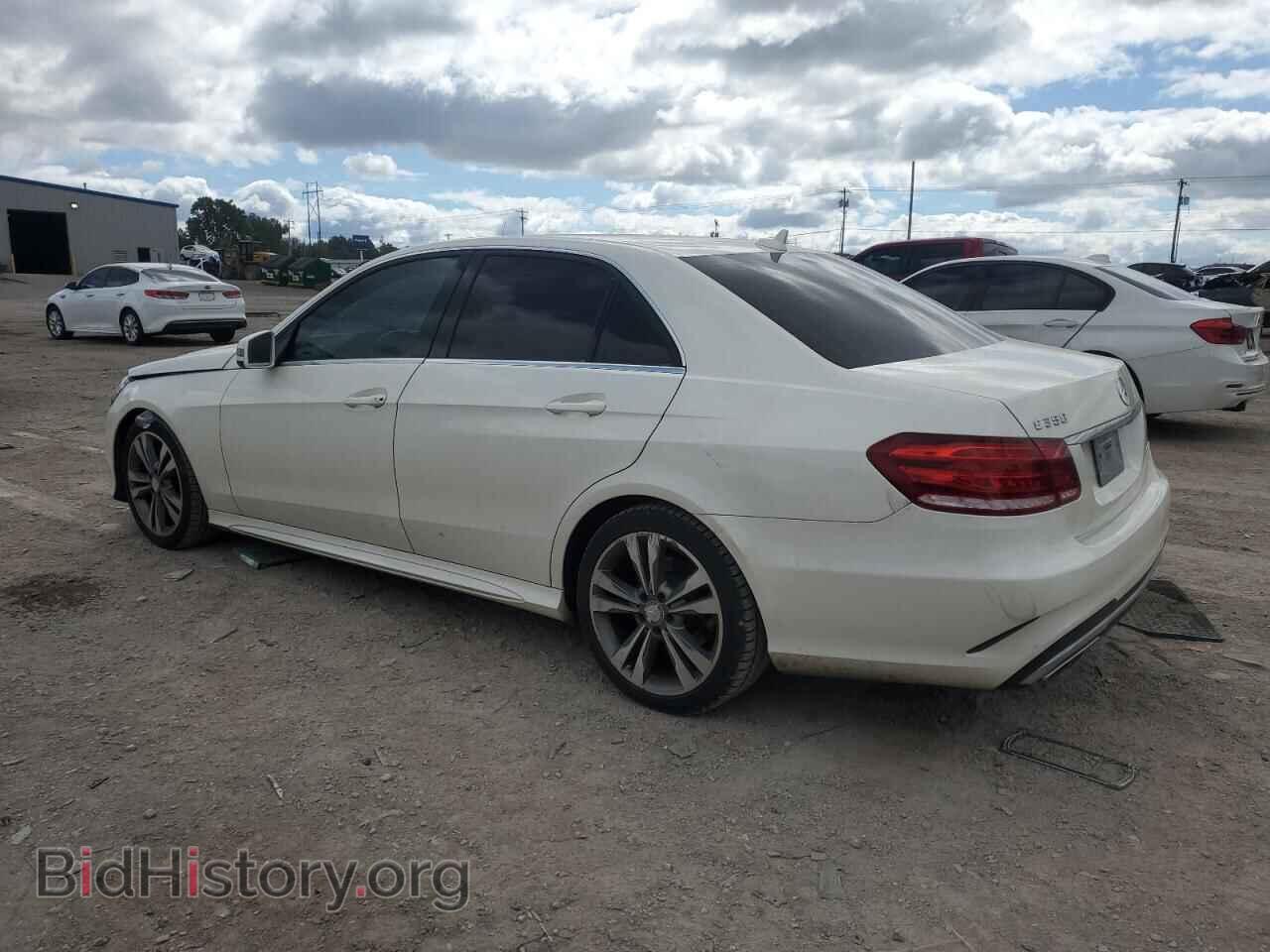 2014 MERCEDES-BENZ E-CLASS - VIN: WDDHF5KB3EA805611 - Фото 2