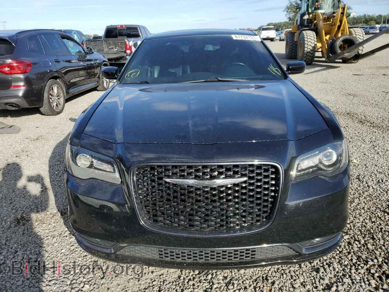2019 CHRYSLER 300 - VIN: 2C3CCABG3KH570310 - Фото 5