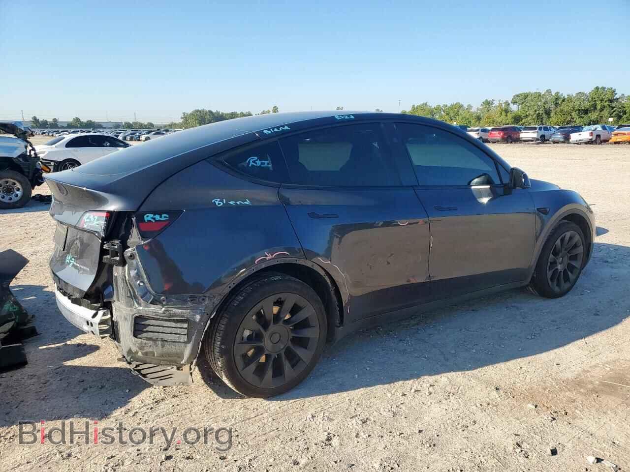 2024 TESLA MODEL Y - VIN: 7SAYGDEE6RA242560 - Фото 3