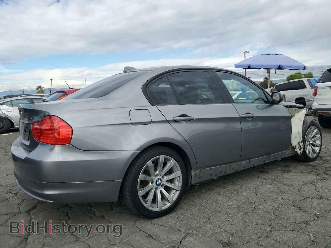 2011 BMW 3 SERIES - VIN: WBAPH5C55BA445940 - Фото 3