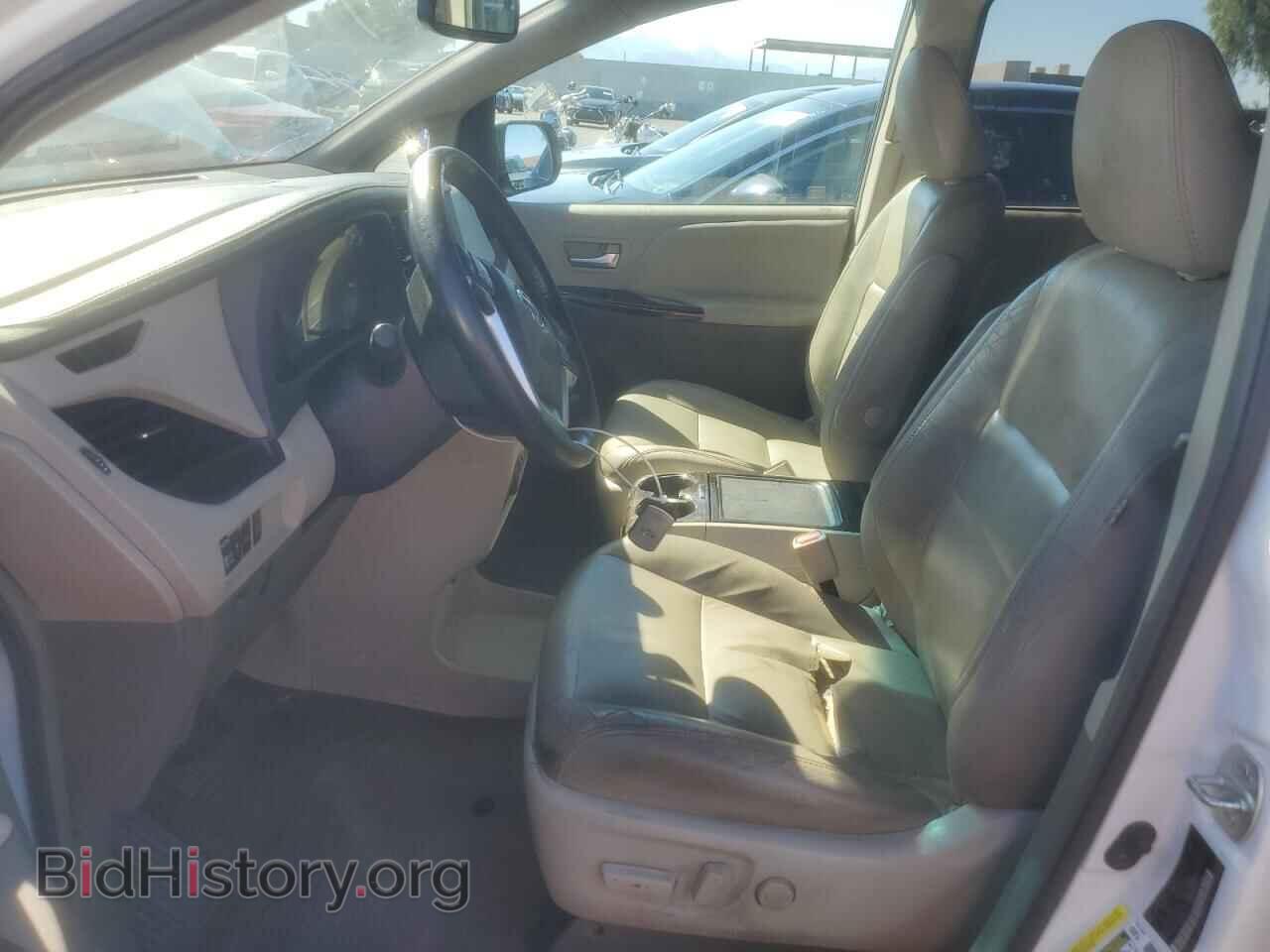 2017 TOYOTA All Models - VIN: 5TDYZ3DC5HS897307 - Фото 7