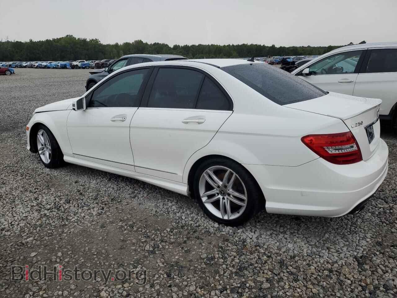 2014 MERCEDES-BENZ C-CLASS - VIN: WDDGF4HB3EA955246 - Фото 2