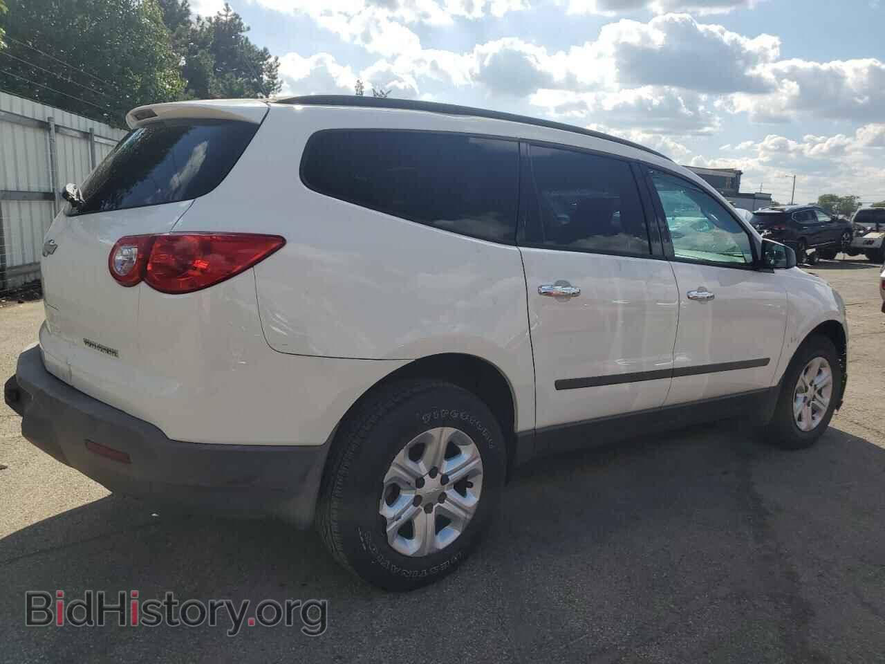 2012 CHEVROLET TRAVERSE - VIN: 1GNKRFED5CJ197458 - Фото 3