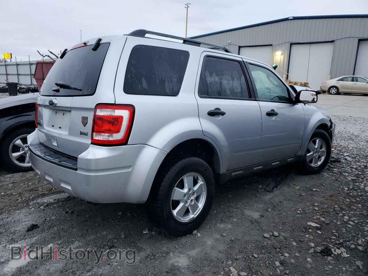 2011 FORD ESCAPE - VIN: 1FMCU0DG0BKA15268 - Фото 3