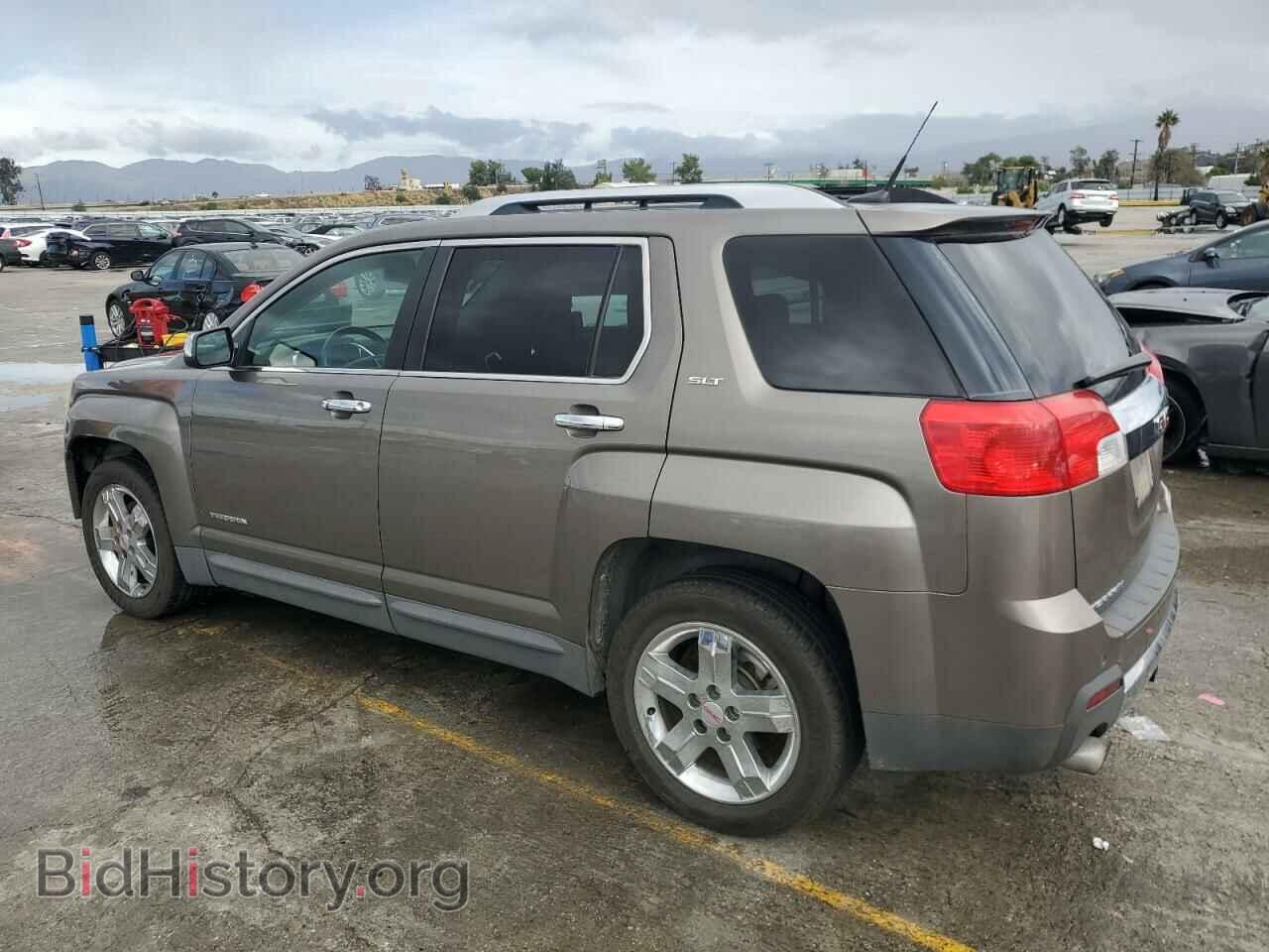 2010 GMC TERRAIN - VIN: 2CTFLHEY7A6360698 - Photo 2