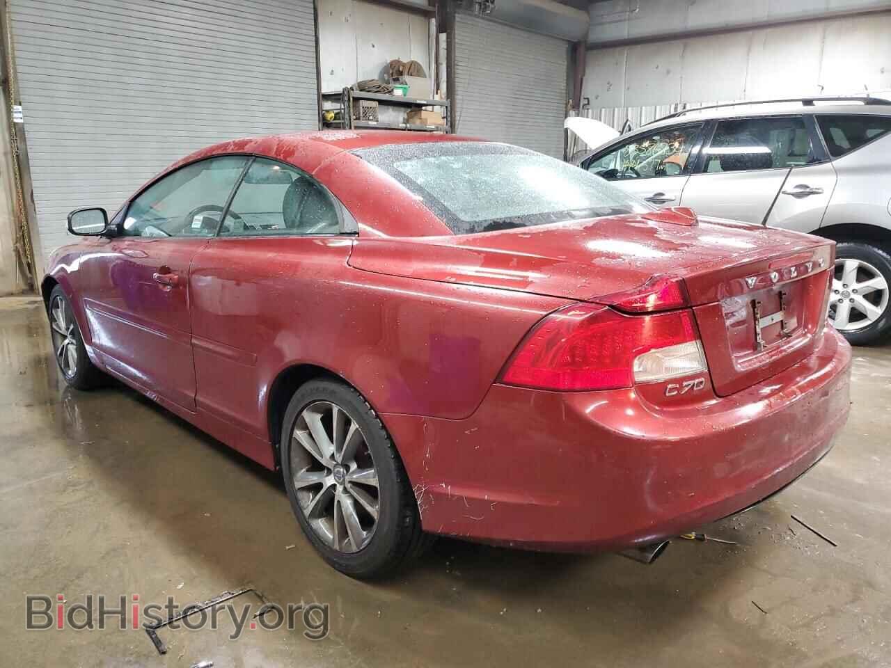 2011 VOLVO C70 - VIN: YV1672MC1BJ108687 - Фото 2