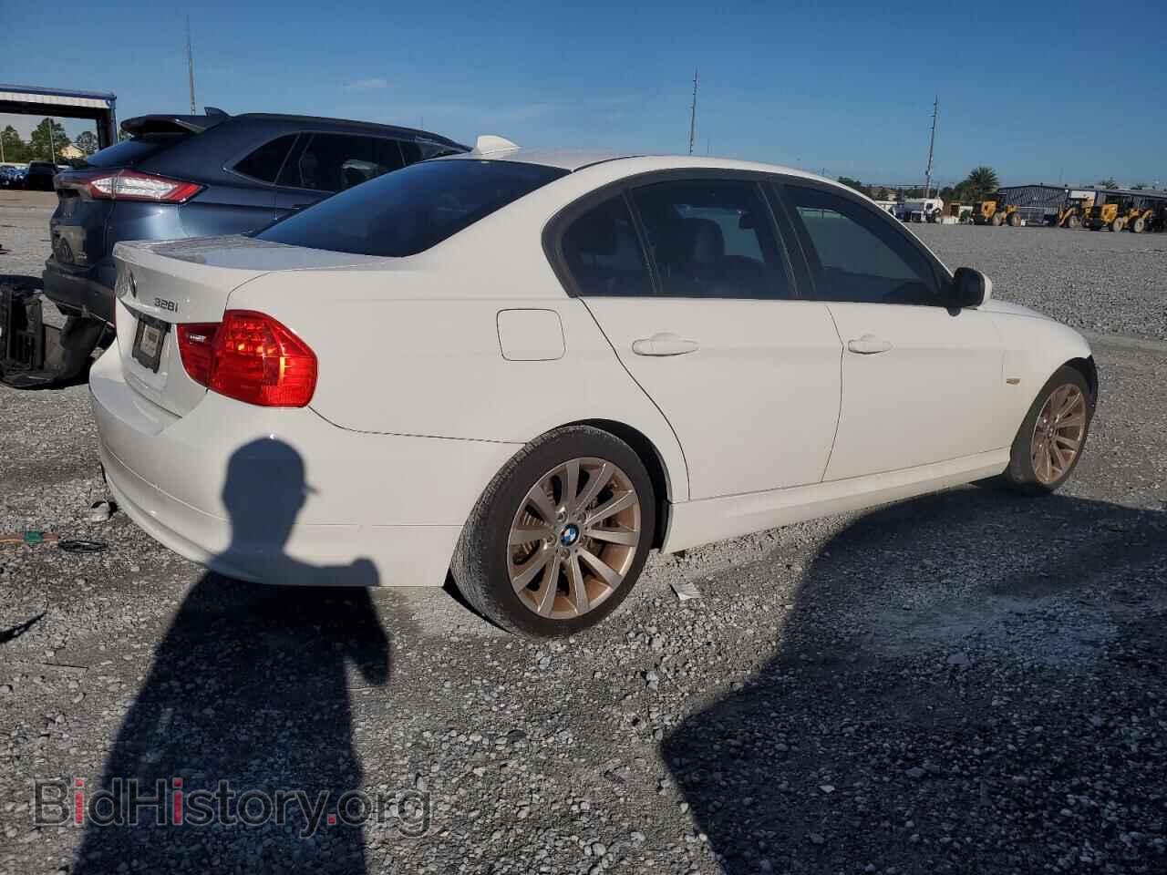 2011 BMW 3 SERIES - VIN: WBAPH5C5XBF094381 - Фото 3