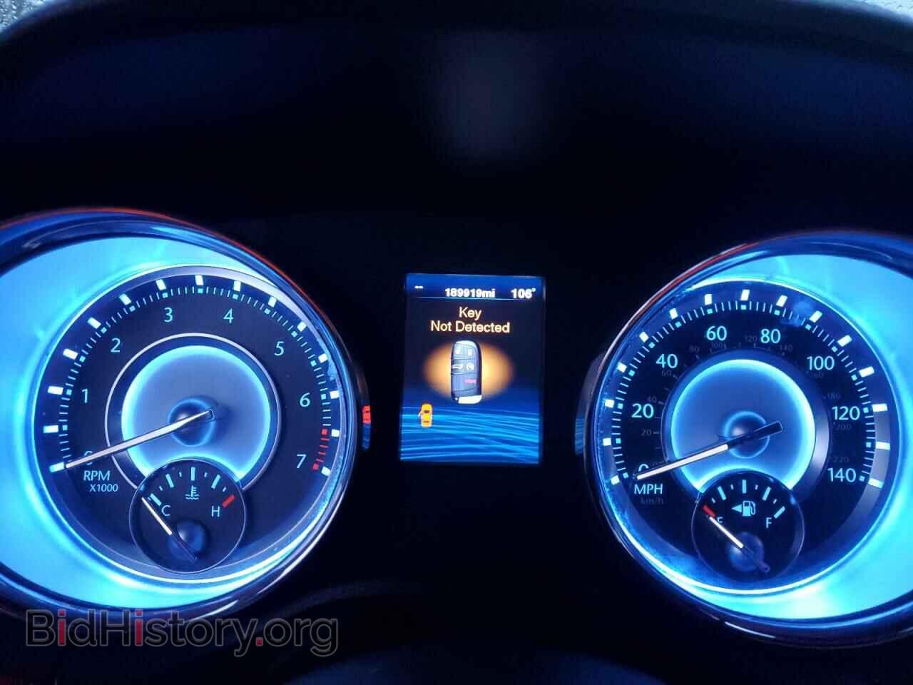 2012 CHRYSLER 300 - VIN: 2C3CCAAG2CH227247 - Фото 9
