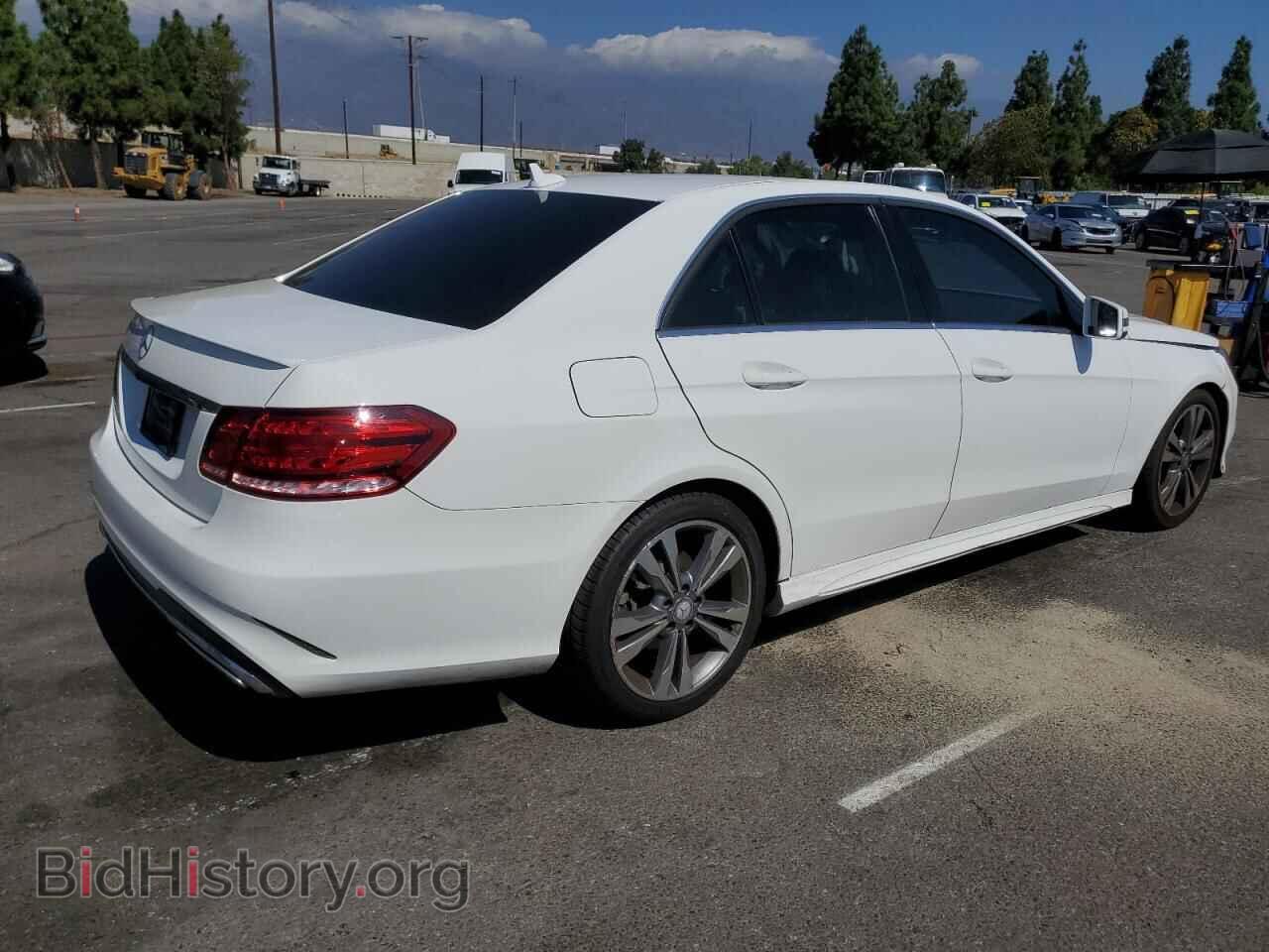 2015 MERCEDES-BENZ E-CLASS - VIN: WDDHF5KB6FB090867 - Фото 3