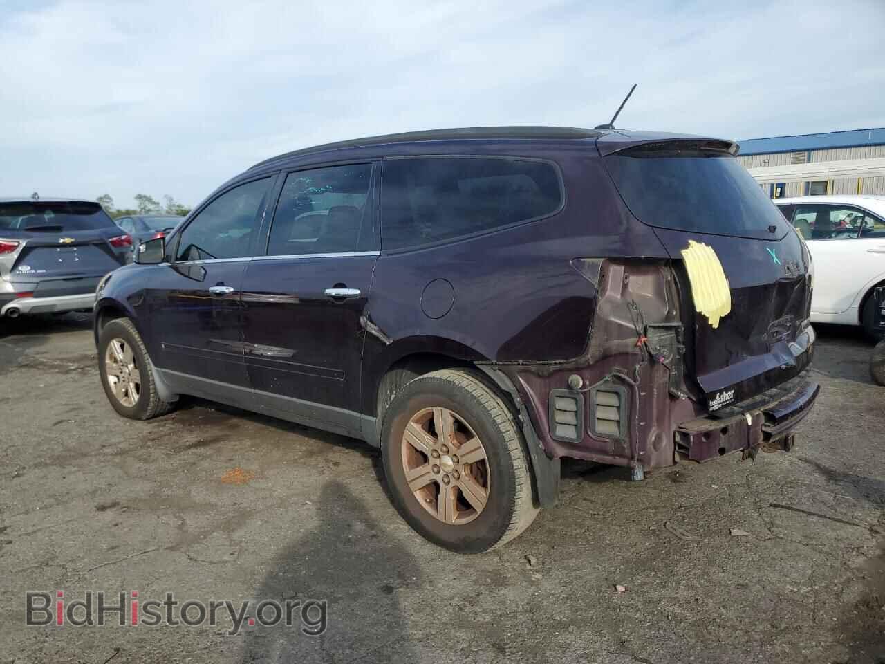 2010 CHEVROLET TRAVERSE - VIN: 1GNLRGED4AS148043 - Фото 2
