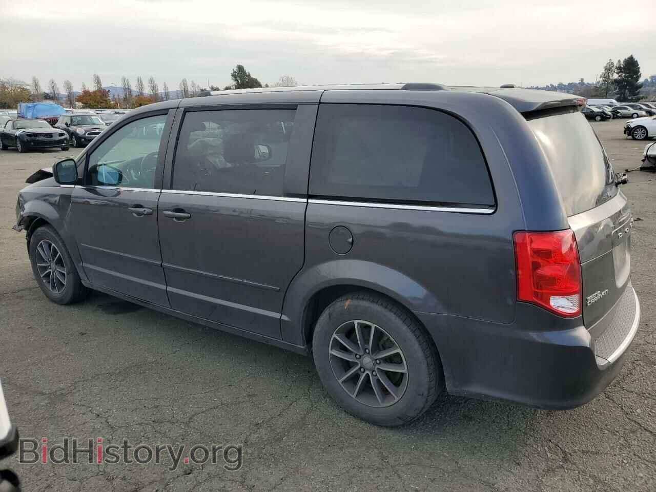 2017 DODGE CARAVAN - VIN: 2C4RDGCG7HR685810 - Photo 2