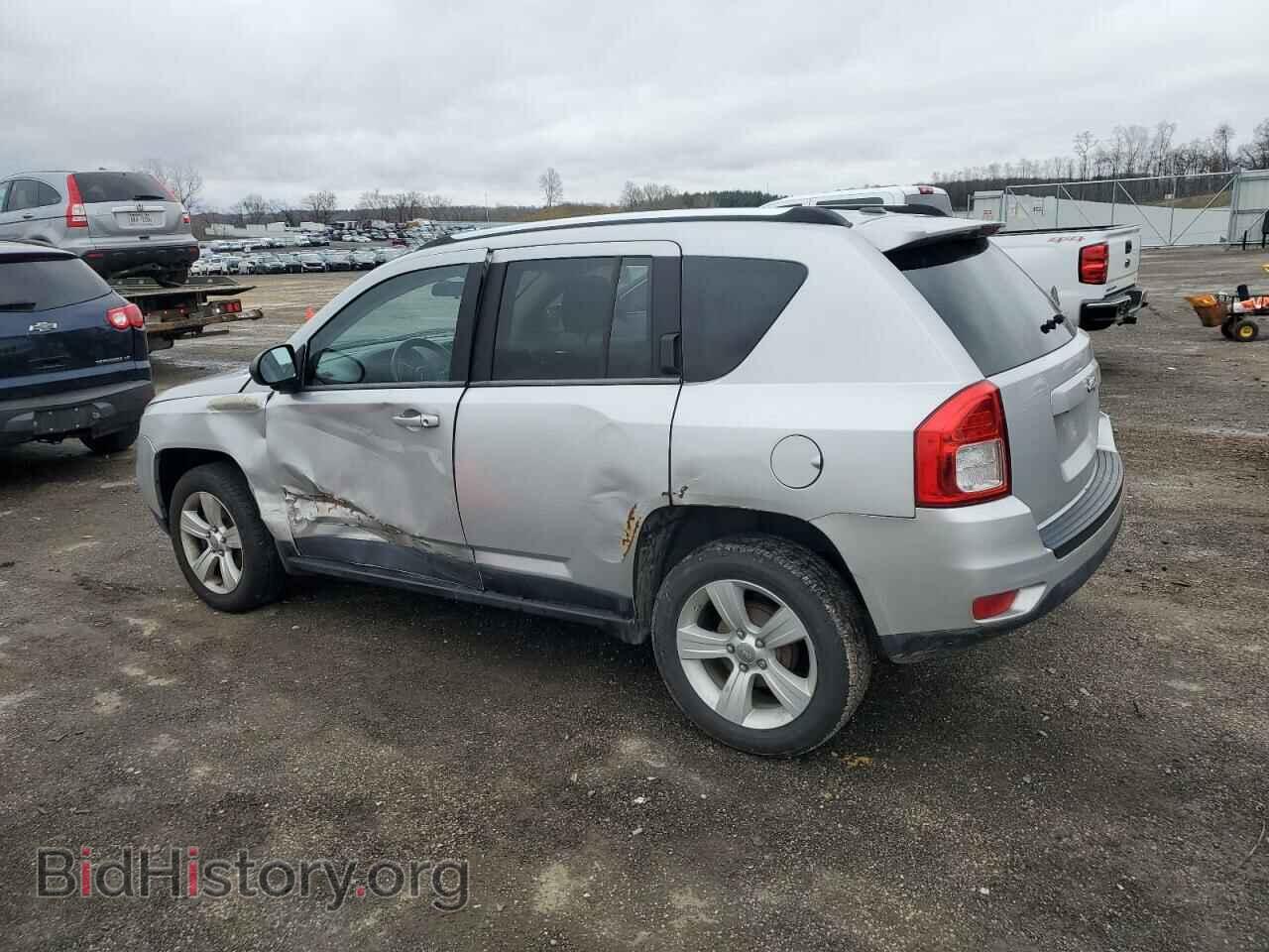 2011 JEEP COMPASS - VIN: 1J4NT1FB4BD150842 - Фото 2