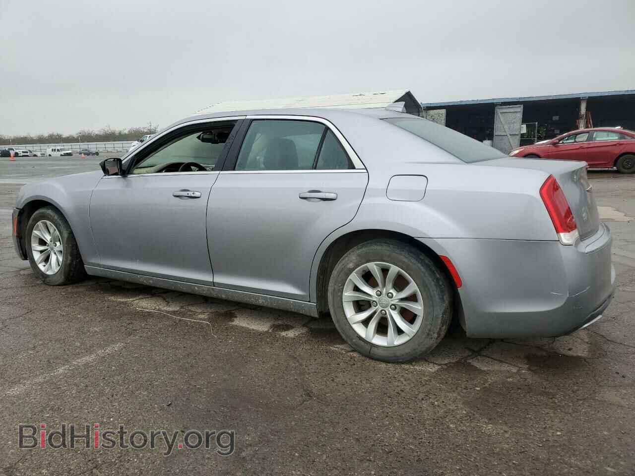 2015 CHRYSLER 300 - VIN: 2C3CCAAG5FH931656 - Фото 2