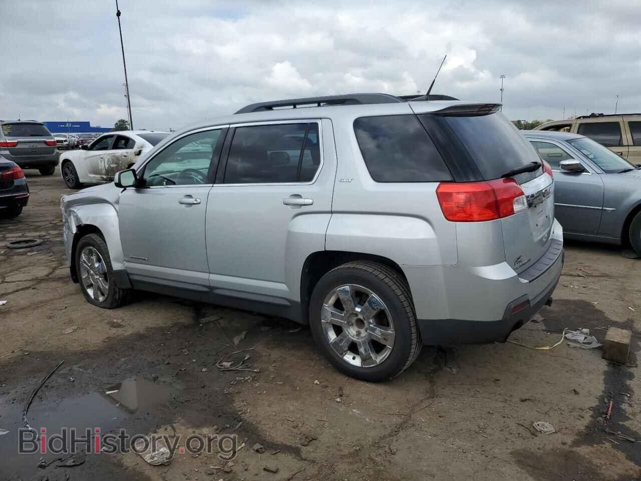 2011 GMC TERRAIN - VIN: 2CTFLUE57B6418230 - Photo 2