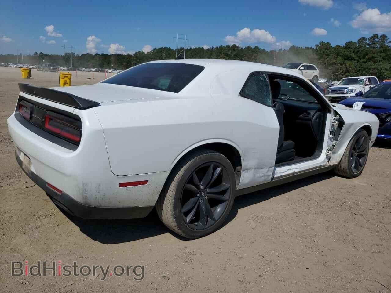 2018 DODGE CHALLENGER - VIN: 2C3CDZAG0JH142058 - Фото 3