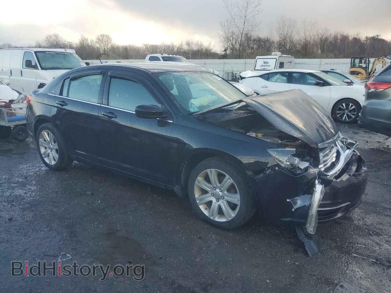 2013 CHRYSLER 200 - VIN: 1C3CCBAB0DN735848 - Фото 4