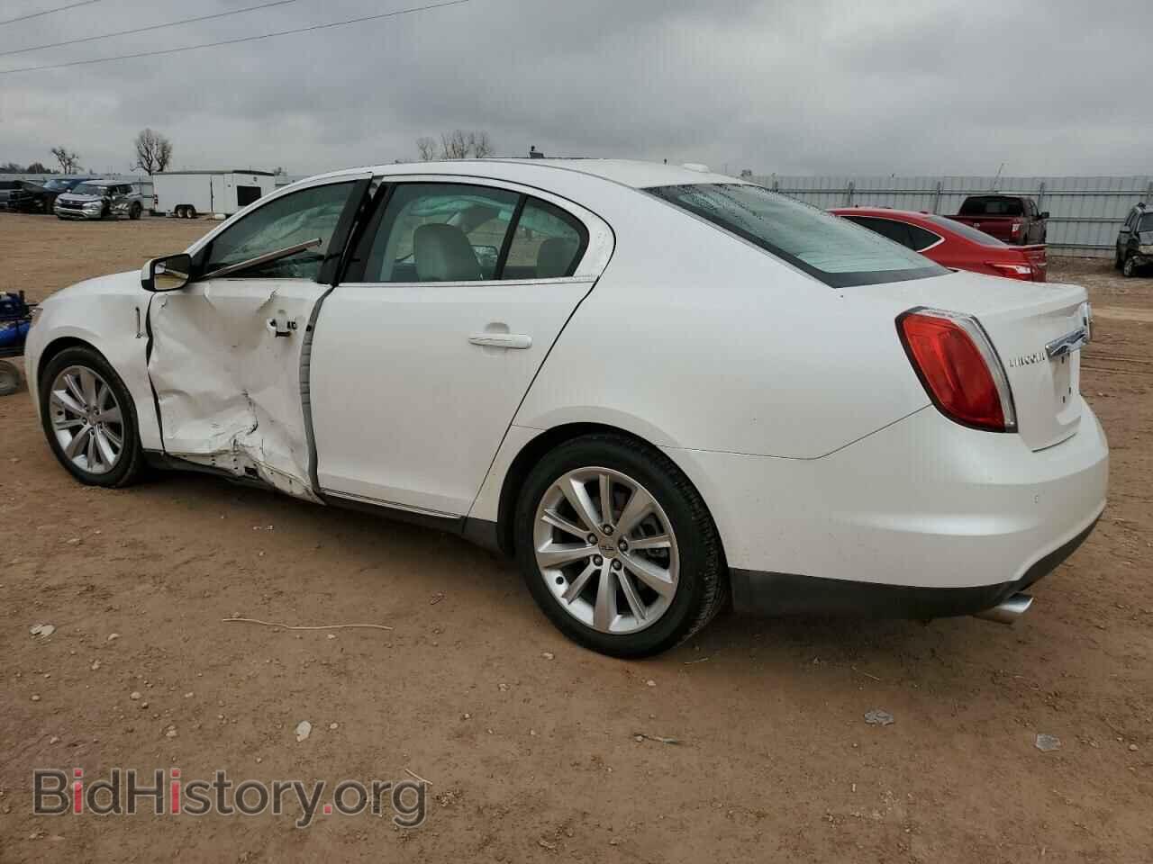 2011 LINCOLN MKS - VIN: 1LNHL9FT7BG611844 - Фото 2