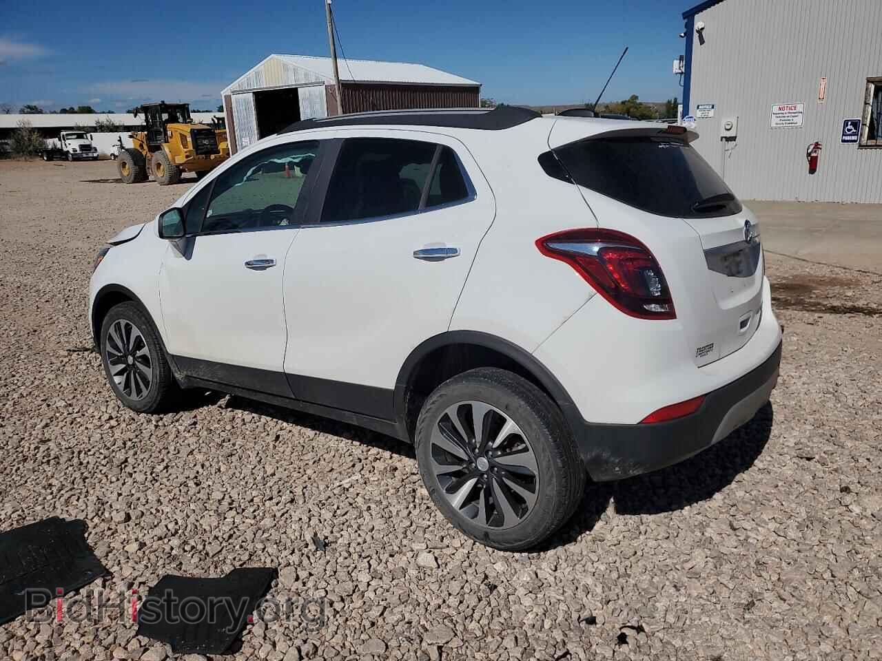 2022 BUICK ENCORE - VIN: KL4CJESM5NB515461 - Photo 2