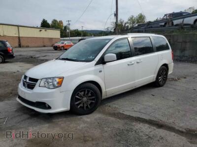 2019 Dodge CARAVAN SXT, белый — VIN 2C4RDGCG4KR788884, Copart