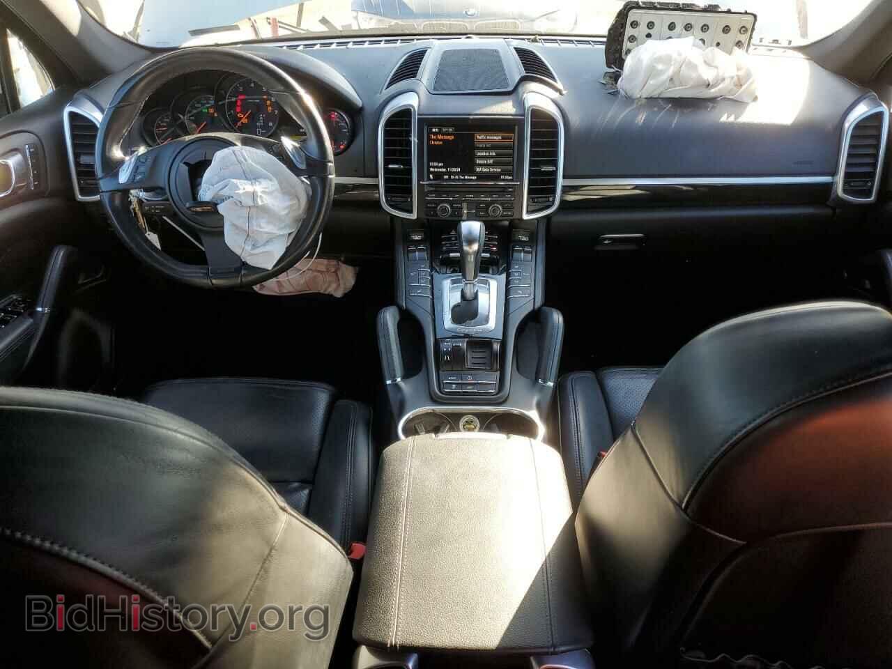 2011 PORSCHE CAYENNE - VIN: WP1AA2A28BLA07582 - Photo 8