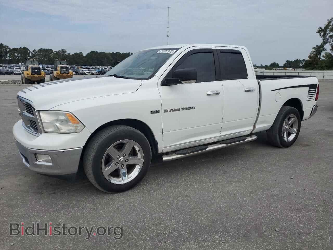 Photo 1D7RB1GT3BS596502 - DODGE All Models 2011