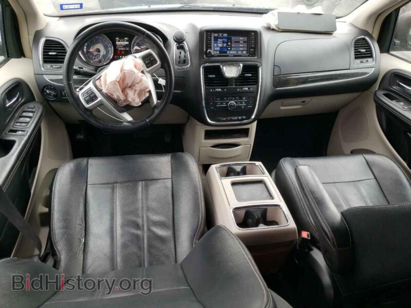2016 Chrysler MINIVAN (VIN 2C4RC1BG5GR156971) — photo 8 of 13