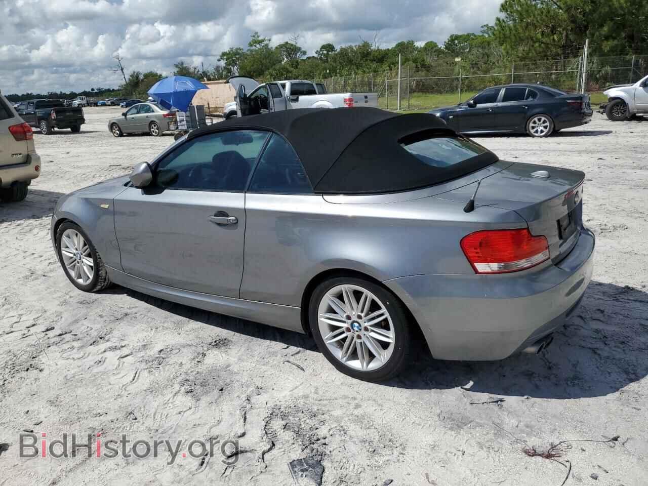2011 BMW 1 SERIES - VIN: WBAUL7C58BVM79232 - Photo 2