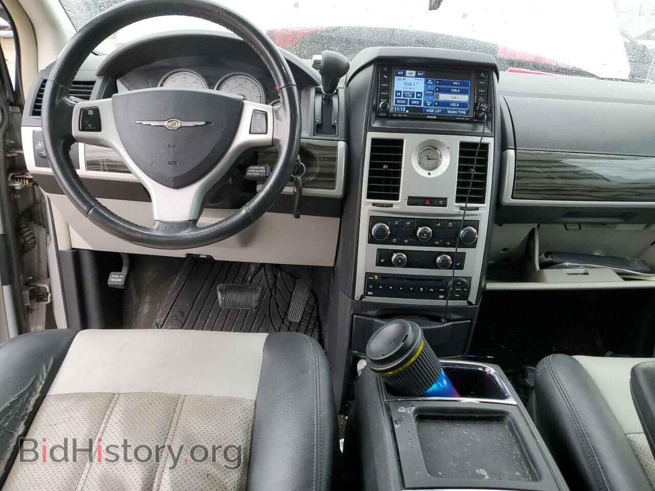 2010 CHRYSLER MINIVAN - VIN: 2A4RR5D17AR298688 - Фото 8