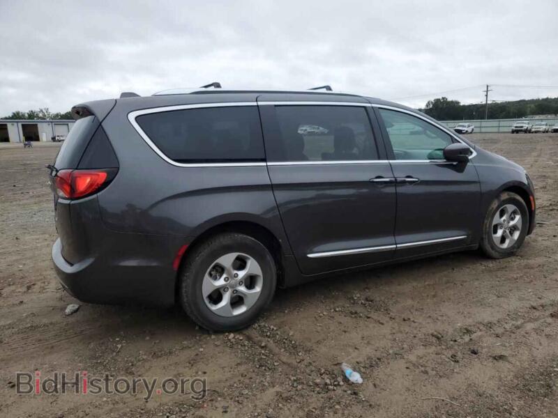 2017 Chrysler PACIFICA (VIN 2C4RC1EG4HR669190) — photo 3 of 14