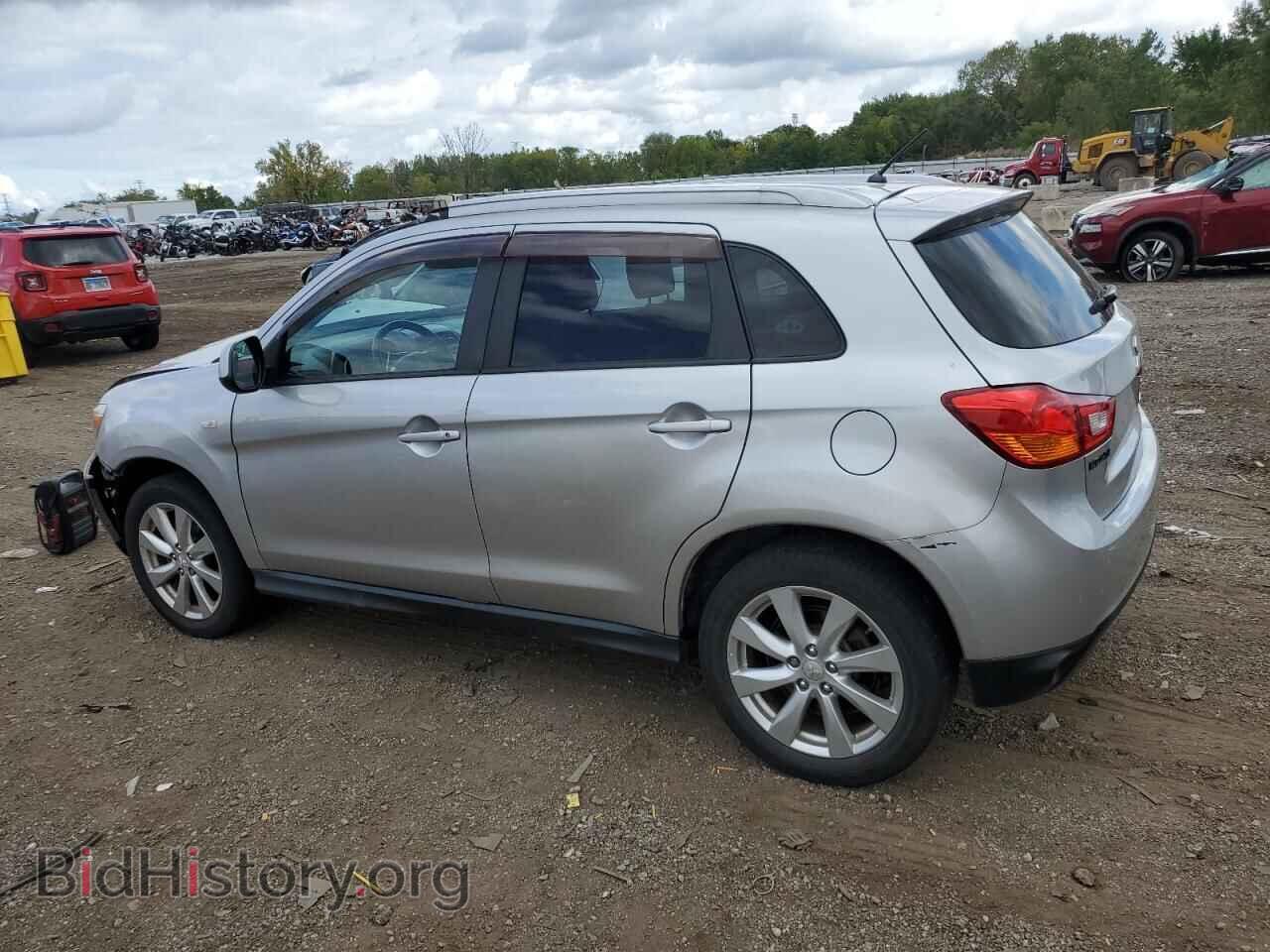2014 MITSUBISHI OUTLANDER - VIN: 4A4AR3AU2EE018225 - Фото 2