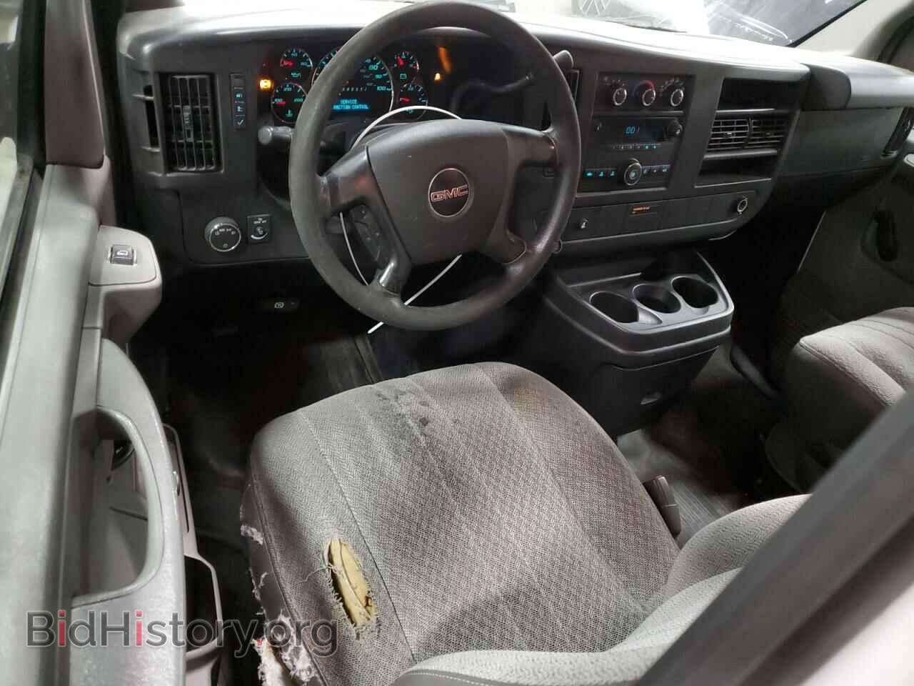 2012 GMC SAVANA - VIN: 1GTS8AF44C1156574 - Фото 8