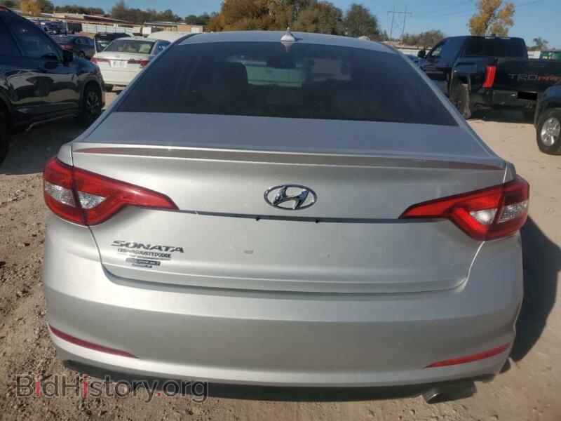 2017 Hyundai SONATA (VIN 5NPE24AF6HH589502) — фото 6 из 12