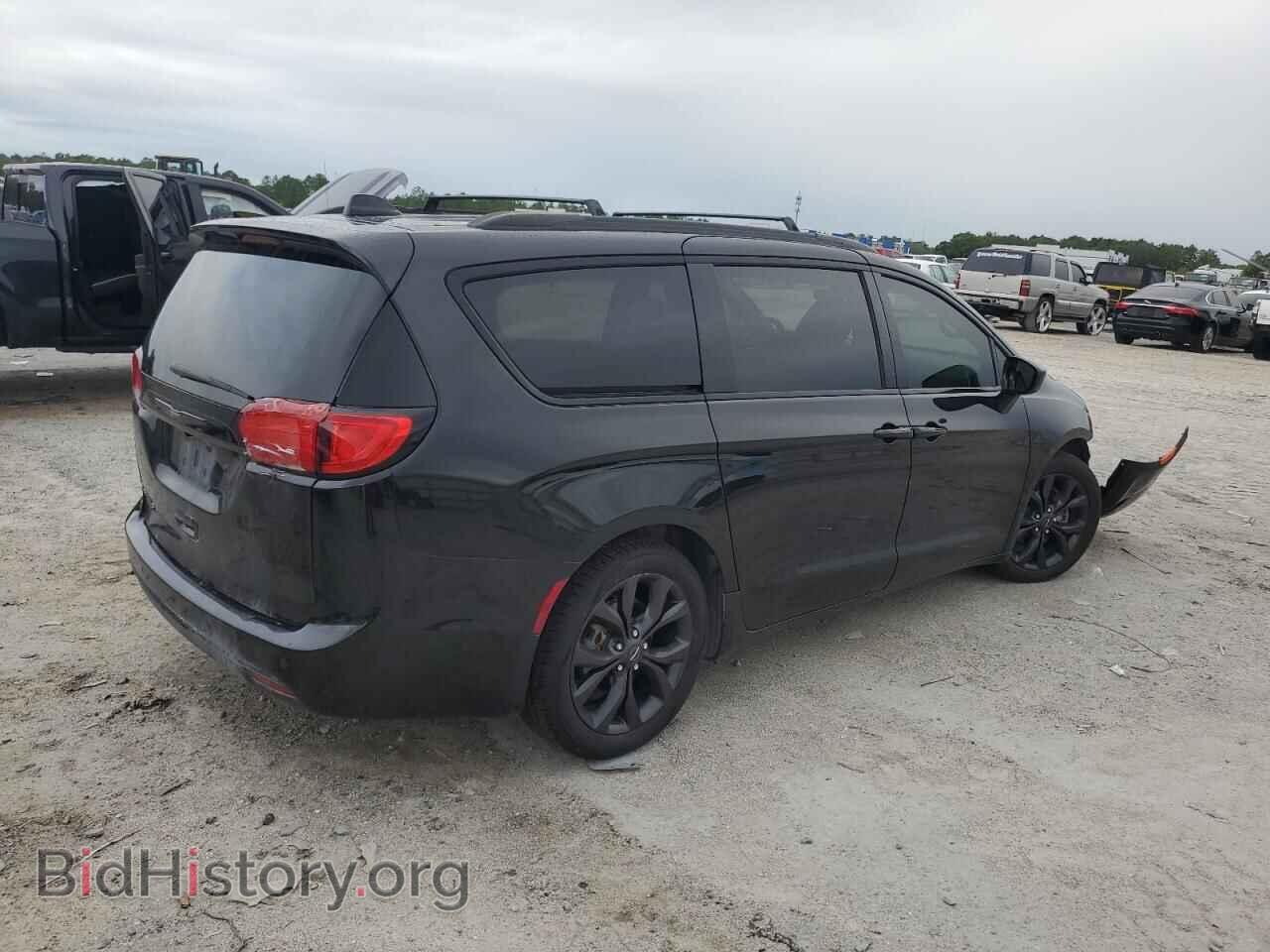 2019 CHRYSLER PACIFICA - VIN: 2C4RC1BG9KR560705 - Фото 3