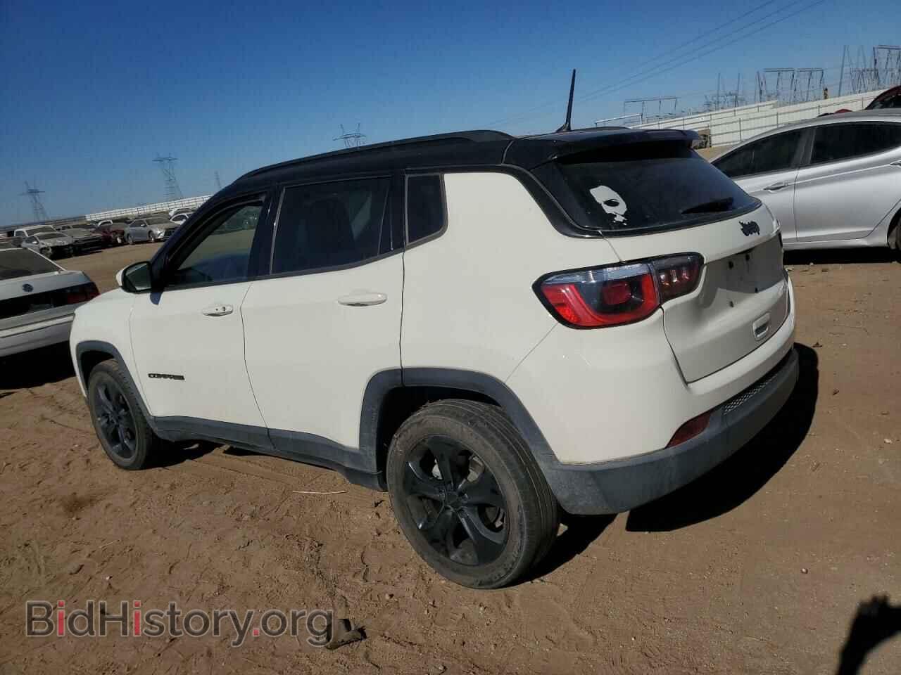 2018 JEEP COMPASS - VIN: 3C4NJCBB7JT318673 - Фото 2