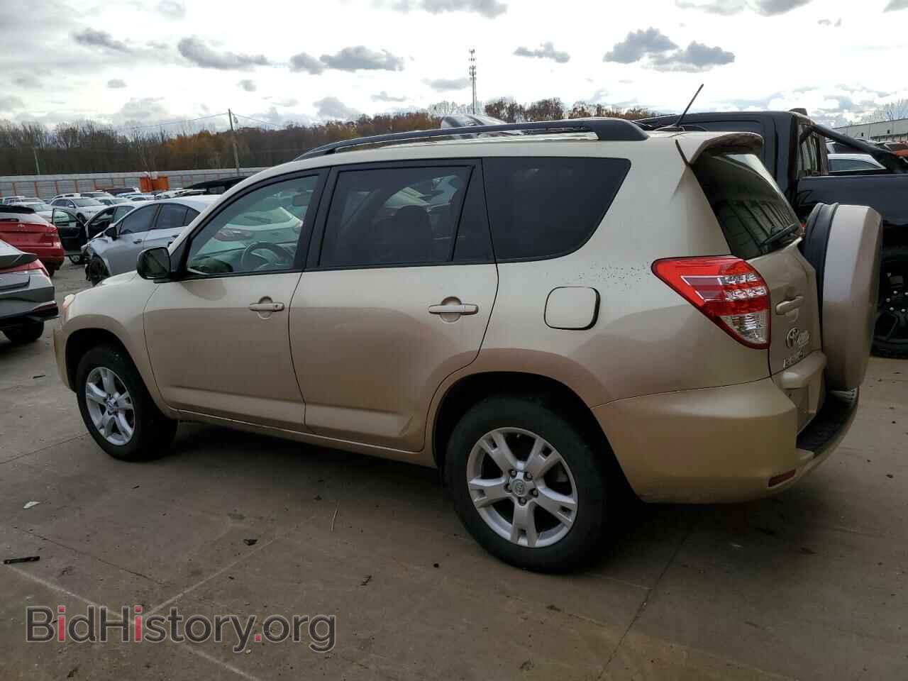 2011 TOYOTA RAV4 - VIN: JTMZF4DV9B5040148 - Фото 2
